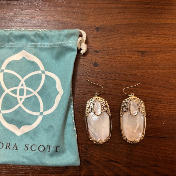 Kendra Scott Fancy Danielle Earrings - Picture 2 of 2